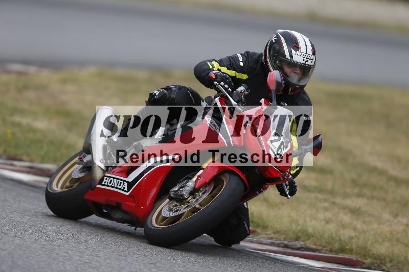 Archiv-2025/32 07.07.2025 Plüss Moto Sport ADR/Einsteiger/26